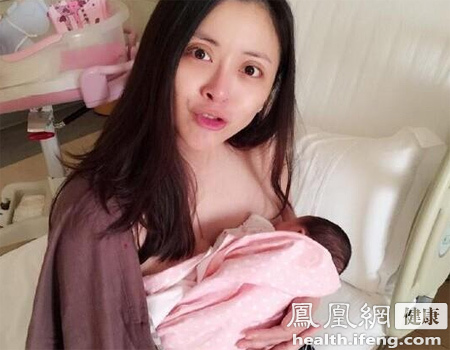 女星哺乳痛到尖叫 哪种喂奶姿势不会痛