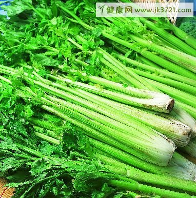 芹菜美白小窍门 肌肤美白更神奇