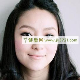去黑头缩小毛孔的护肤方法