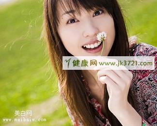 脸色暗黄用什么面膜比较好
