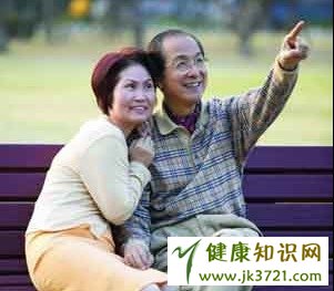 老年人勿反复染发