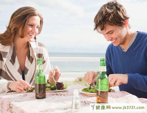 肚子咕咕叫的原因与小常识