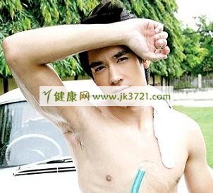 夏天男生要怎么美白