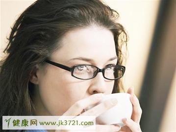 每日对着电脑如何美白