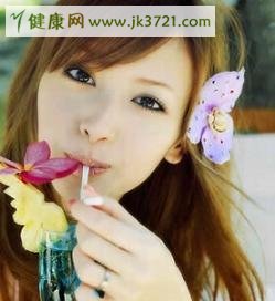 女人如何有效去除黑眼圈