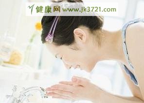 脸部肌肤过敏红肿怎么办