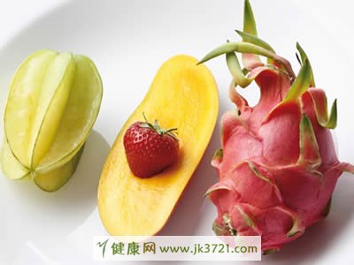 如何巧用柠檬皮清洁厨房