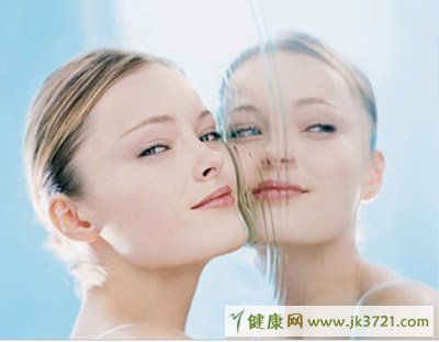 如何美白肌肤解决皮肤沉暗