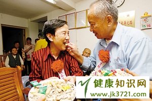 老人再婚诀窍成为时尚