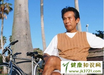 警惕：老年人牙龈出血