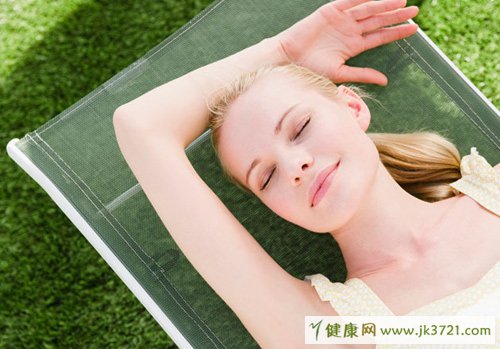 哪种睡眠方式更加健康？