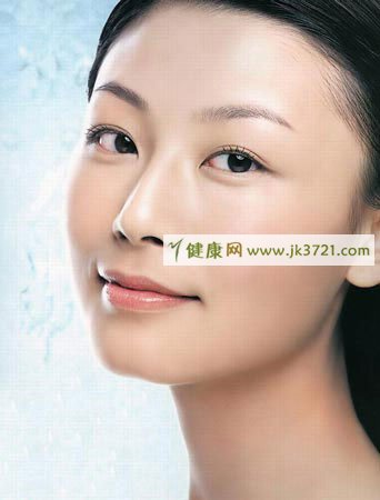 肌肤持久白皙水嫩 分享简单美白技巧