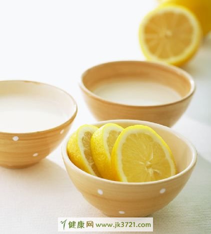 能为肌肤补充营养的美容护肤水果