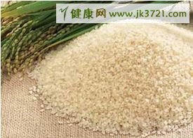 淘米水洁面美白