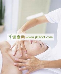 黄瓜敷脸美白补水但不能天天用