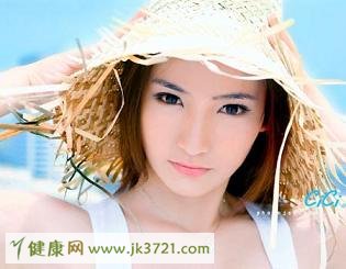 夏季美白从清洁到保养的四个步骤