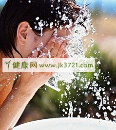做好抗老每一步 预约肌肤十年后的美丽
