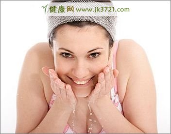 眼睛干涩如何保持水润