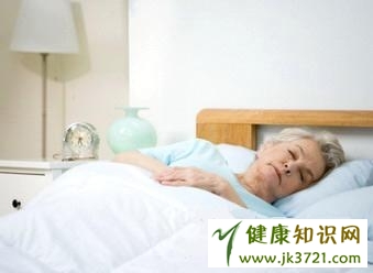 老年人下午三点后别再睡午觉