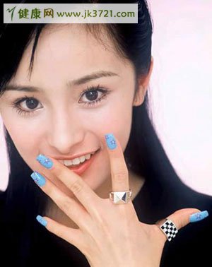 毛孔能缩小吗?