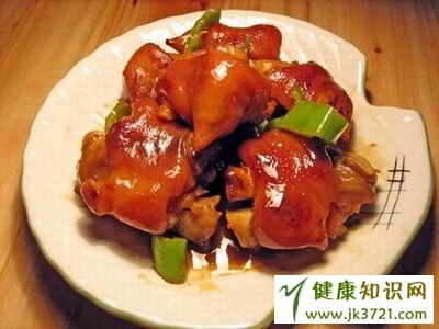 提醒：老年人宜多吃猪蹄