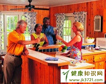 老人不宜节制食欲