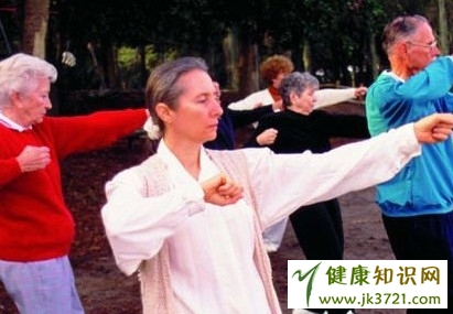 老人补钙适得其反